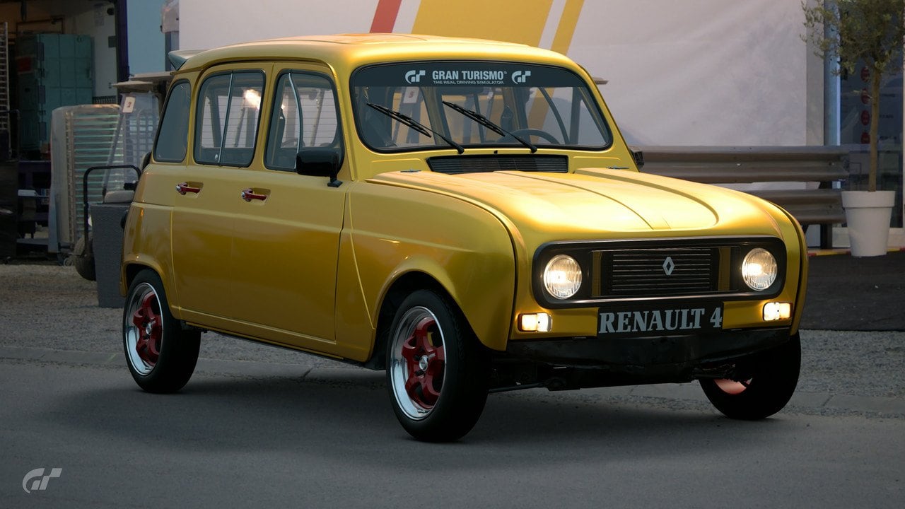 Renault-R4-GTL-420-Hospitality-Booths.jpg
